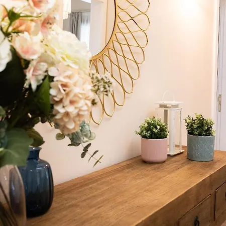 Rural Ohana Hotel 3*