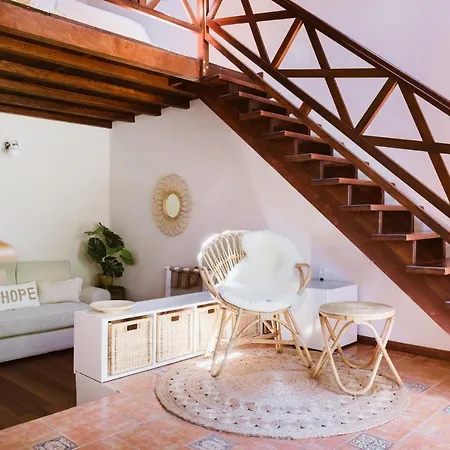 Rural Ohana Hotell 3*