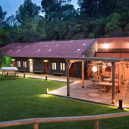 Rural Ohana Hotell 3*