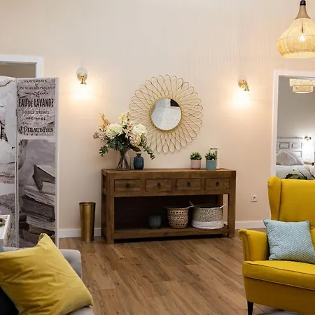 فندق Rural Ohana 3*
