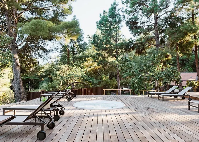 Rural Ohana Hotel 3*